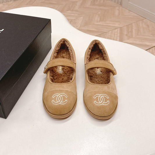 CHANEL FLAT MARY JANE SHOES 25S IN WARM BEIGE VELVET - 35