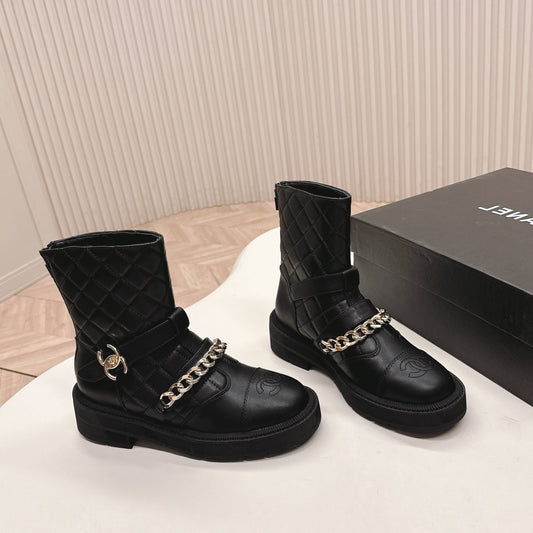CHANEL ANKLE BOOTS 25S IN BLACK LAMBSKIN EMBOSSED LOGO WITH GOLD HARDWARE - 35