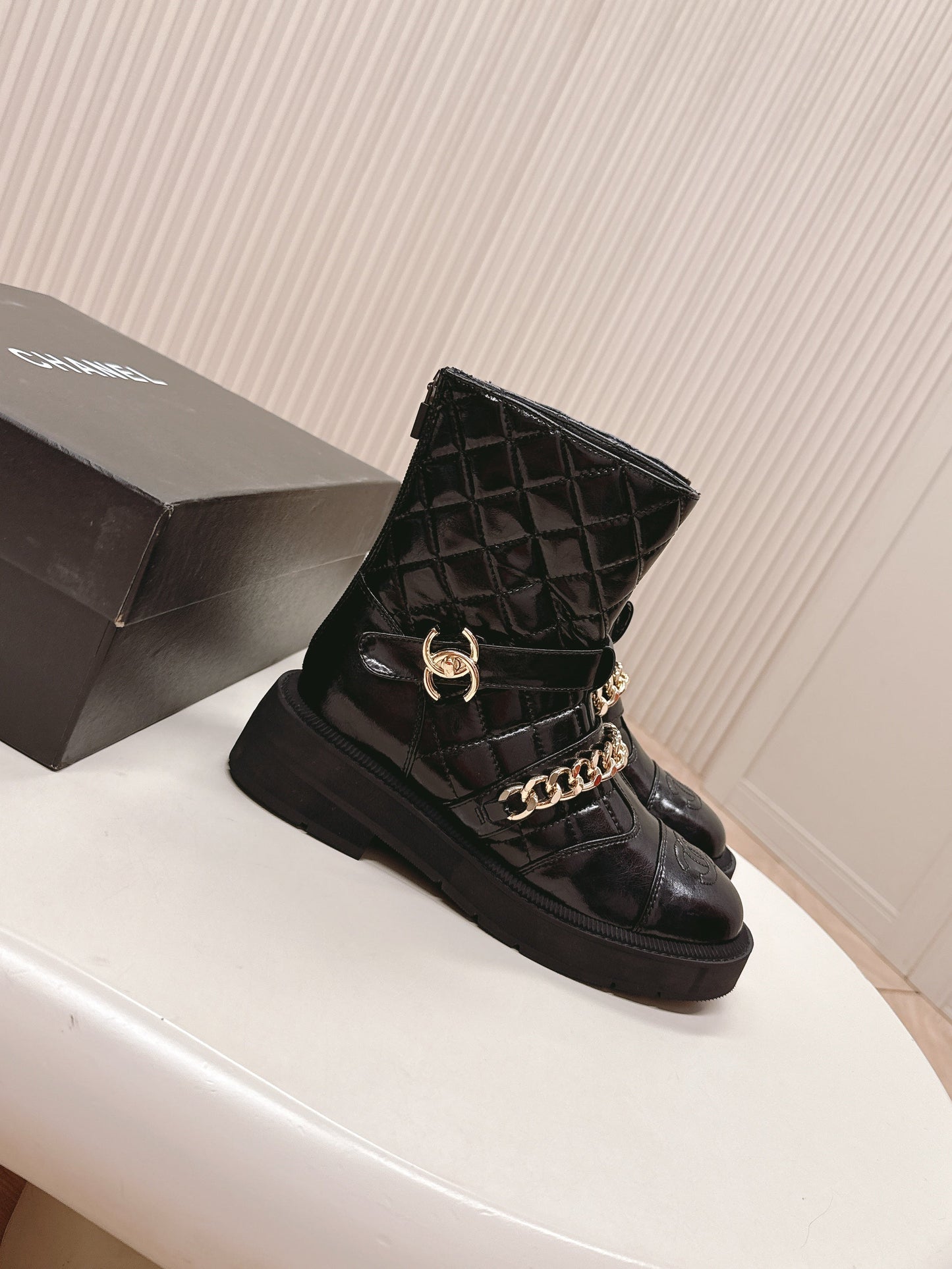 CHANEL ANKLE BOOTS 25S IN BLACK SHINY LAMBSKIN WITH GOLD HARDWARE - 35