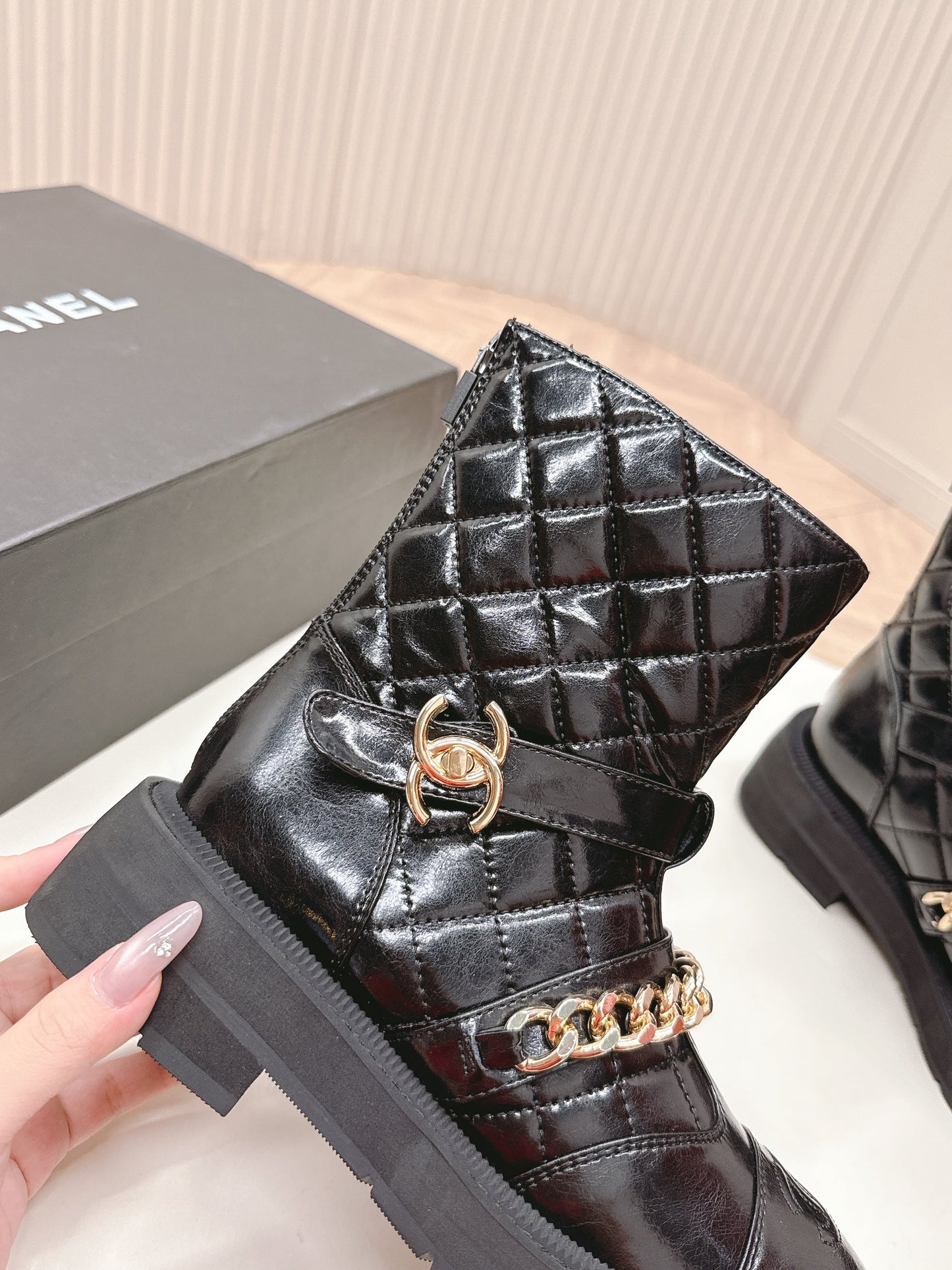 CHANEL ANKLE BOOTS 25S IN BLACK SHINY LAMBSKIN WITH GOLD HARDWARE - 35