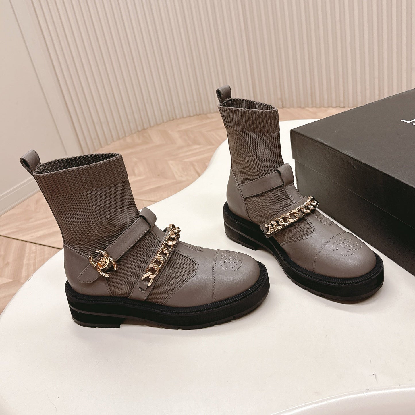 CHANEL ANKLE BOOTS 25S IN SMOKY GRAY LAMBSKIN AND FABRIC WITH GOLD HARDWARE - 35