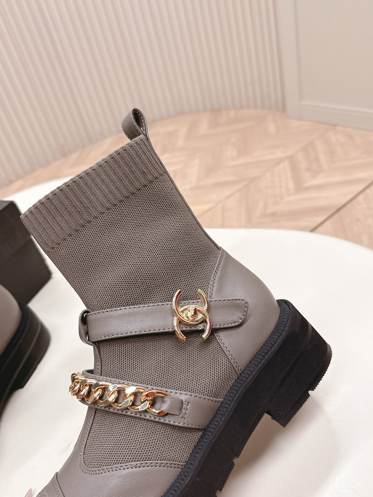 CHANEL ANKLE BOOTS 25S IN SMOKY GRAY LAMBSKIN AND FABRIC WITH GOLD HARDWARE - 35