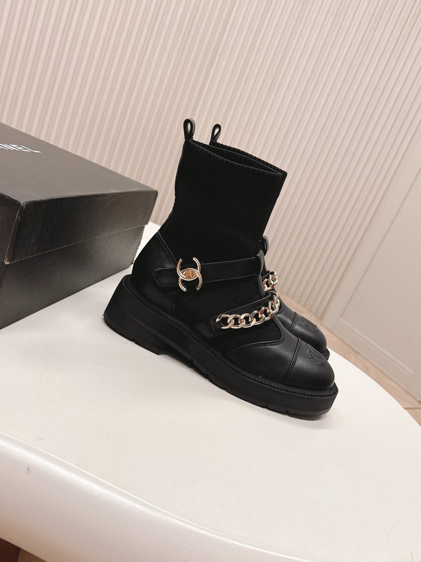 CHANEL ANKLE BOOTS 25S IN BLACK LAMBSKIN AND FABRIC WITH GOLD HARDWARE - 35