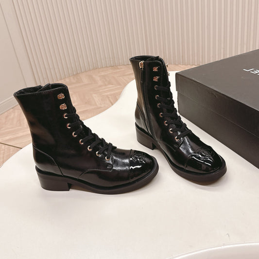 CHANEL ANKLE BOOTS 25S IN BLACK SHINY LAMBSKIN WITH ZIPPER - 35