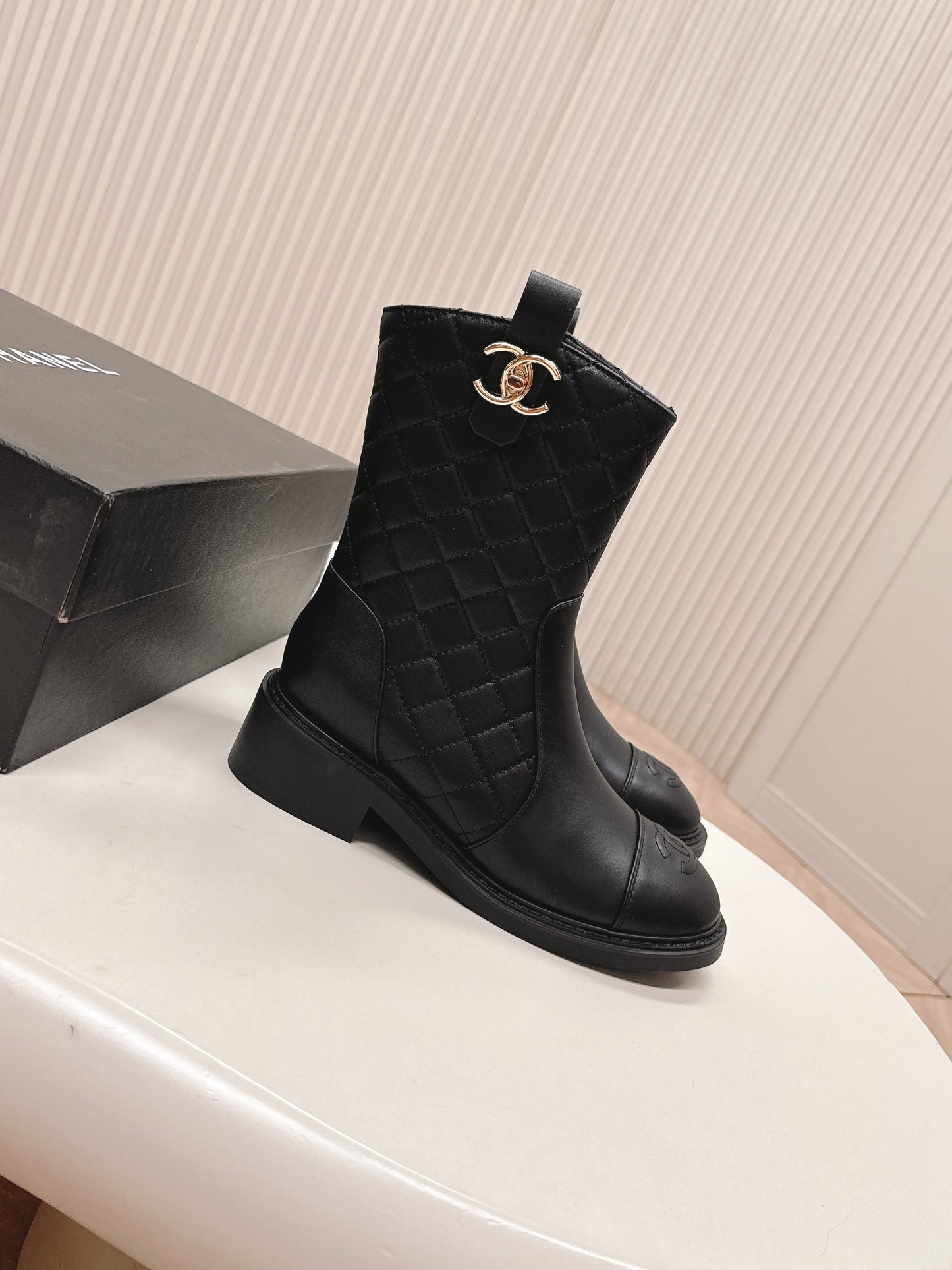 CHANEL ANKLE BOOTS 25S IN BLACK LAMBSKIN WITH GOLD HARDWARE - 35