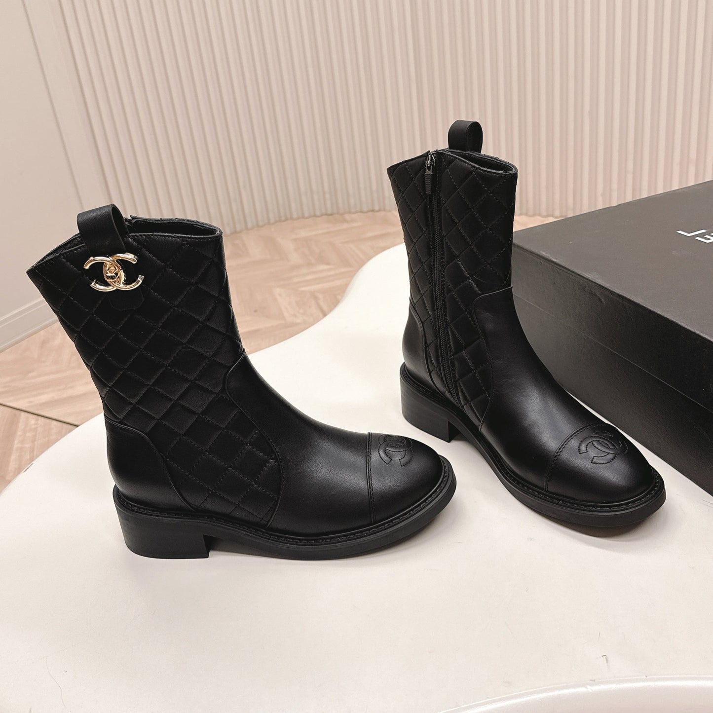 CHANEL ANKLE BOOTS 25S IN BLACK LAMBSKIN WITH GOLD HARDWARE - 35