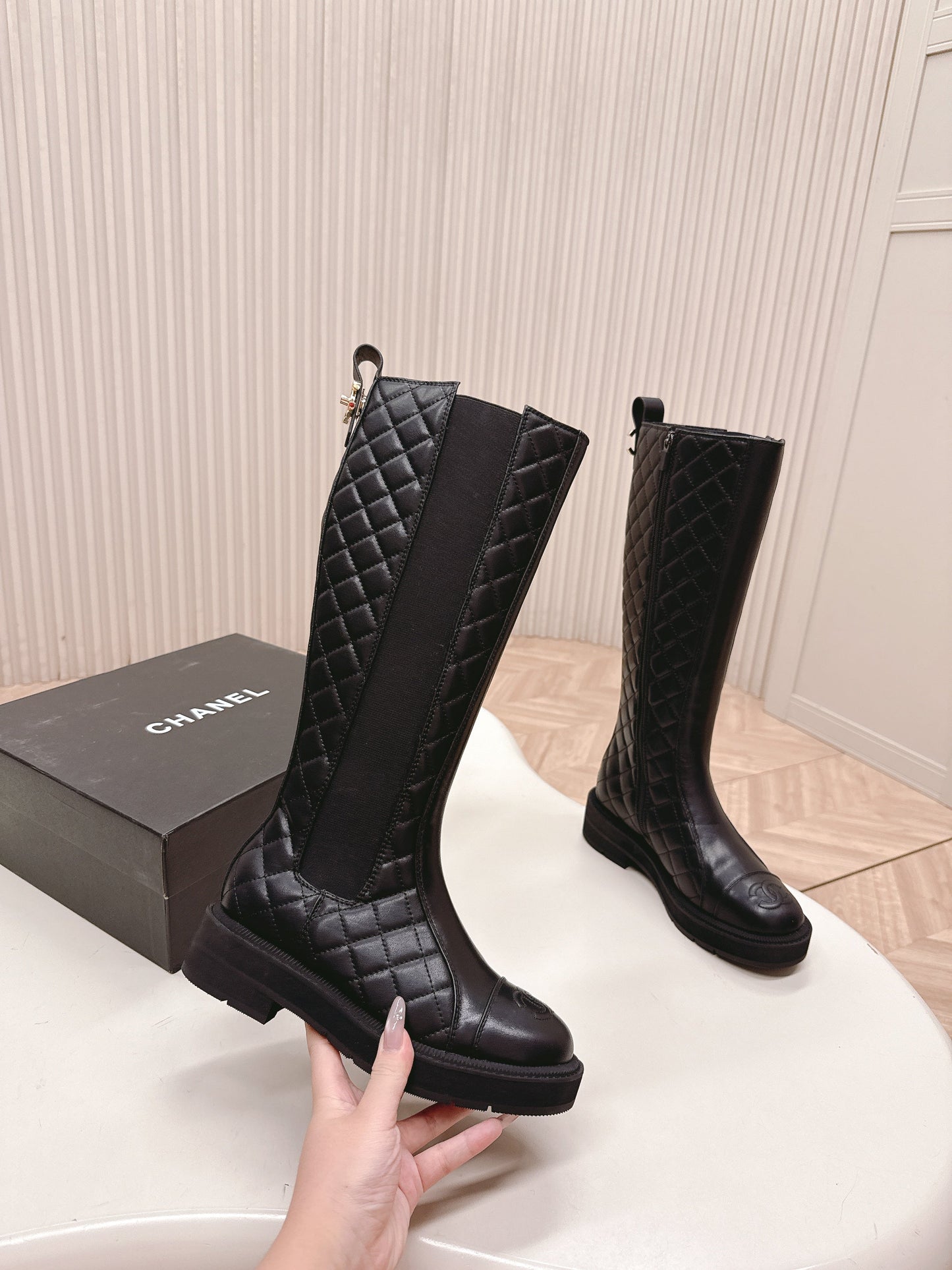 CHANEL KNEE-HIGH BOOTS 25S IN BLACK LAMBSKIN - 35