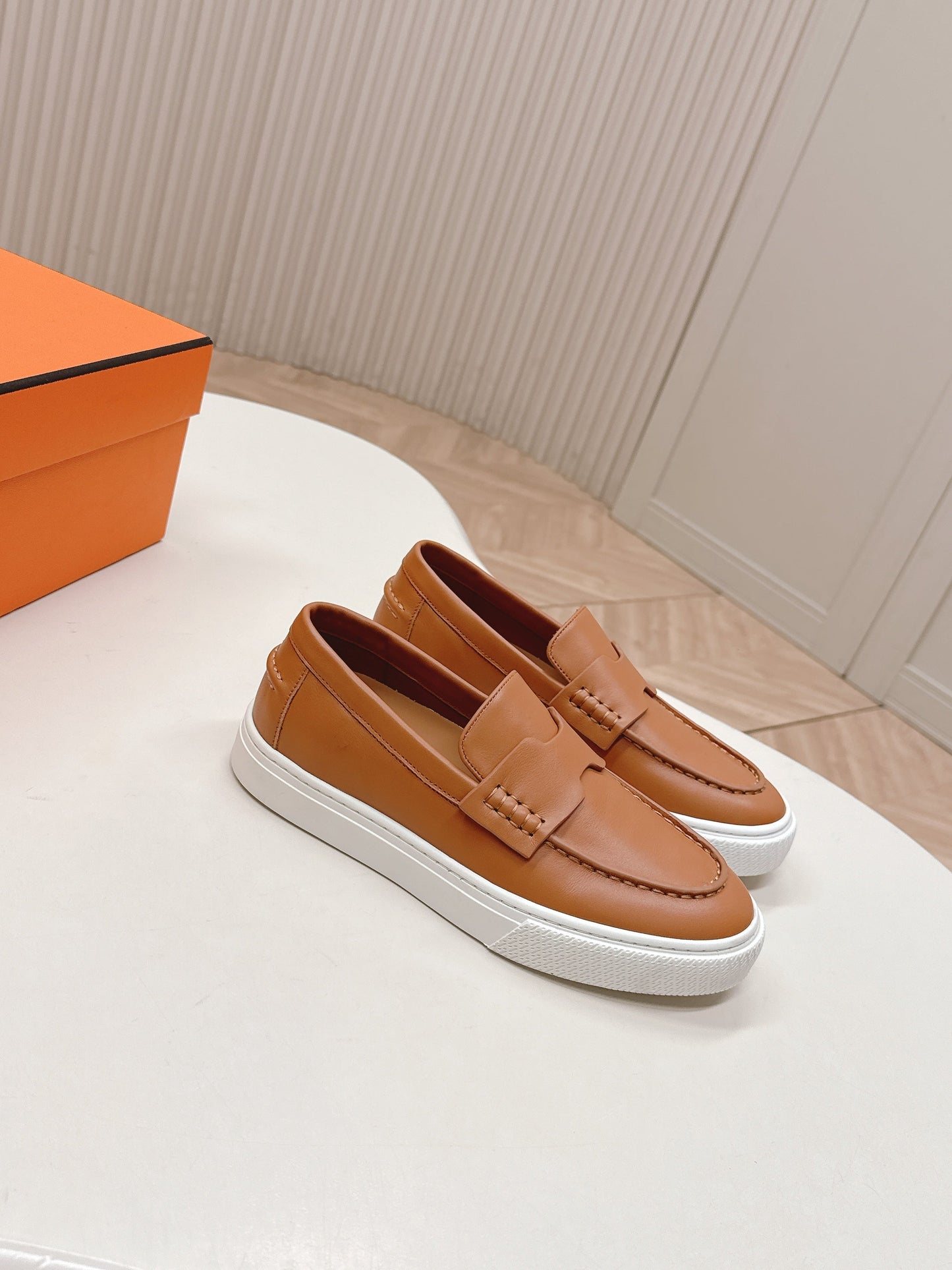 HM 25S SLIP-ON IN BROWN LAMBSKIN - 35