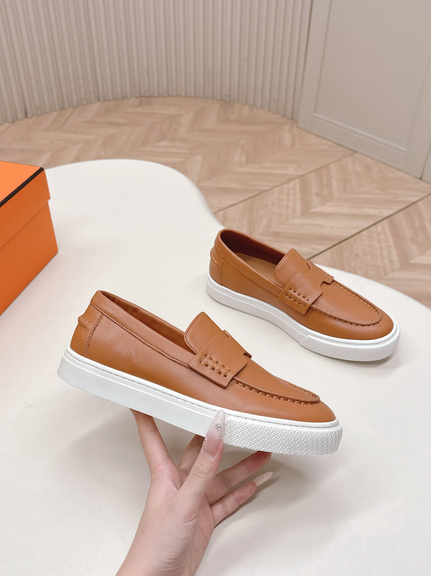 HM 25S SLIP-ON IN BROWN LAMBSKIN - 35