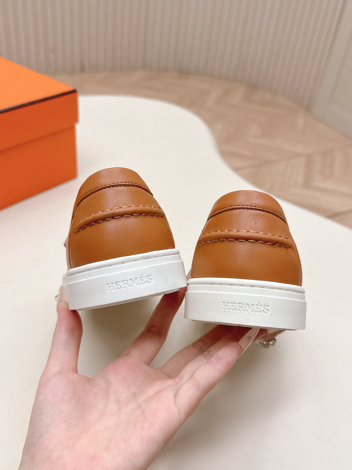 HM 25S SLIP-ON IN BROWN LAMBSKIN - 35