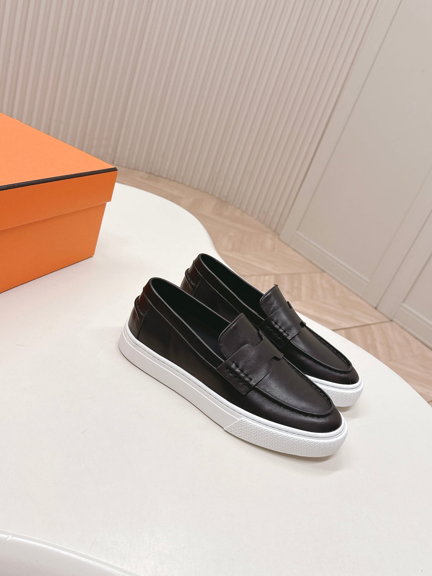 HM 25S SLIP-ON IN BLACK LAMBSKIN - 35