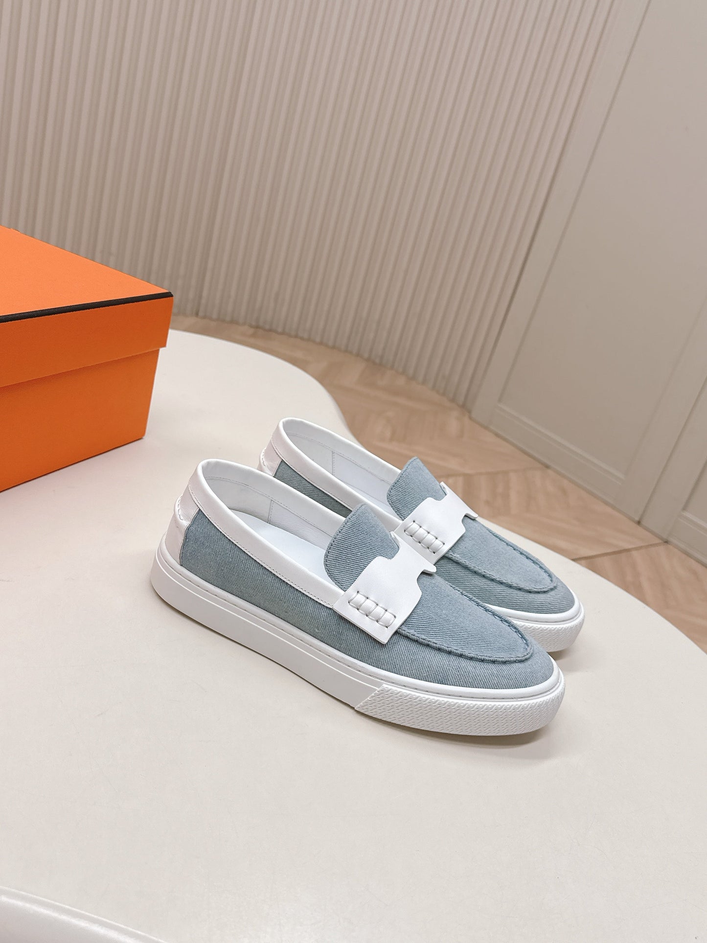HM 25S SLIP-ON IN BLUE DENIM AND WHITE LAMBSKIN - 35