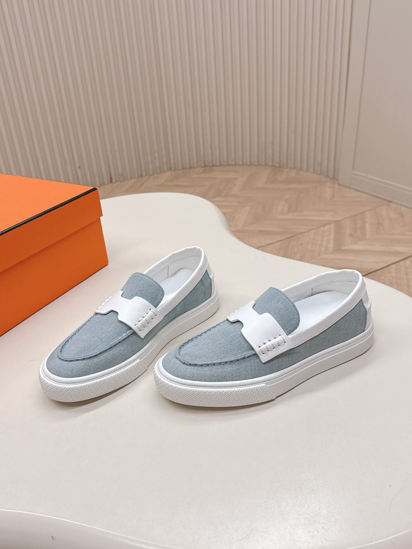 HM 25S SLIP-ON IN BLUE DENIM AND WHITE LAMBSKIN - 35