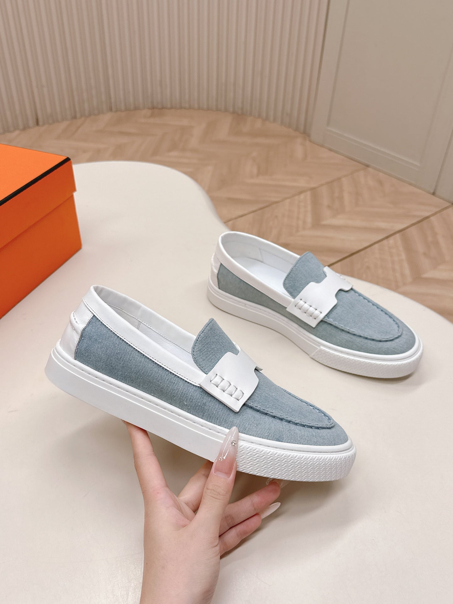 HM 25S SLIP-ON IN BLUE DENIM AND WHITE LAMBSKIN - 35