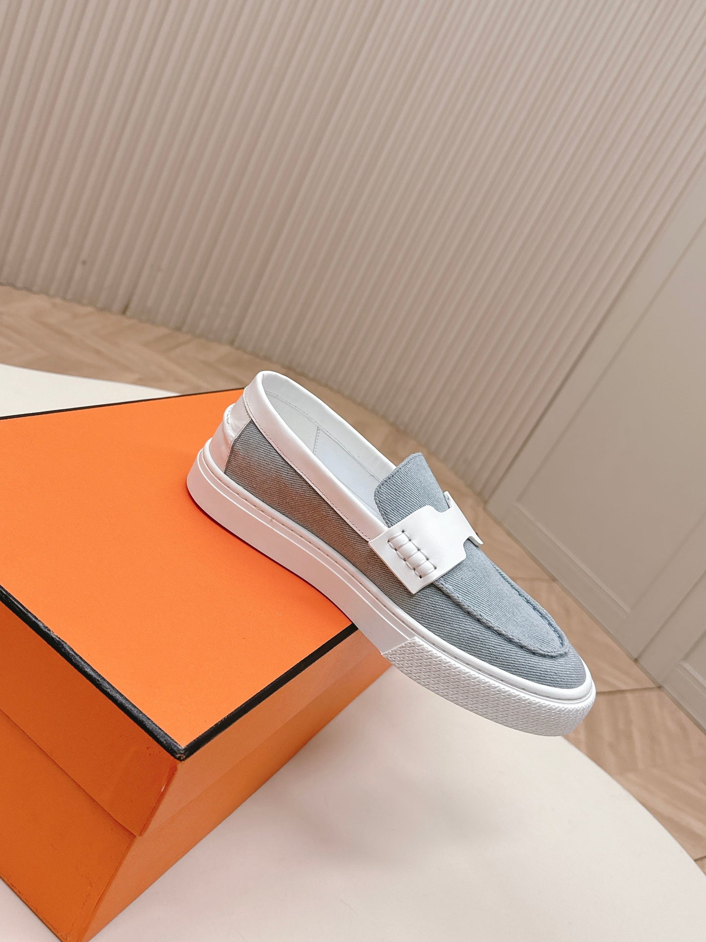 HM 25S SLIP-ON IN BLUE DENIM AND WHITE LAMBSKIN - 35