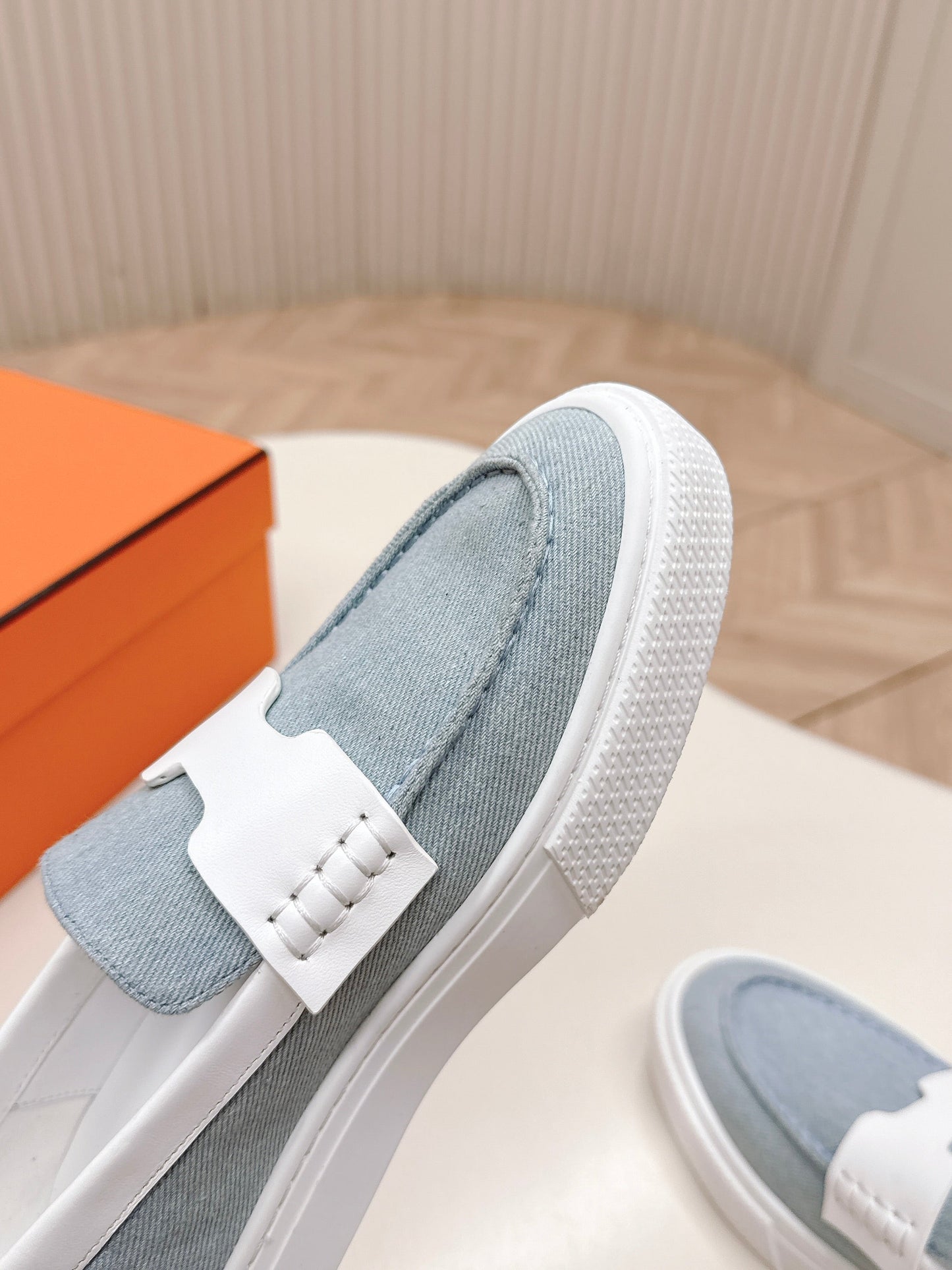 HM 25S SLIP-ON IN BLUE DENIM AND WHITE LAMBSKIN - 35