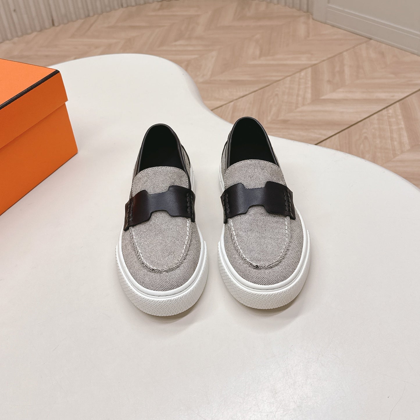 HM 25S SLIP-ON IN LIGHT GREY CANVAS AND BLACK LAMBSKIN - 35