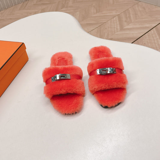 HM 25S ORAN SANDAL IN RED ORANGE SHEARLING WITH SILVER HARDWARE - 35