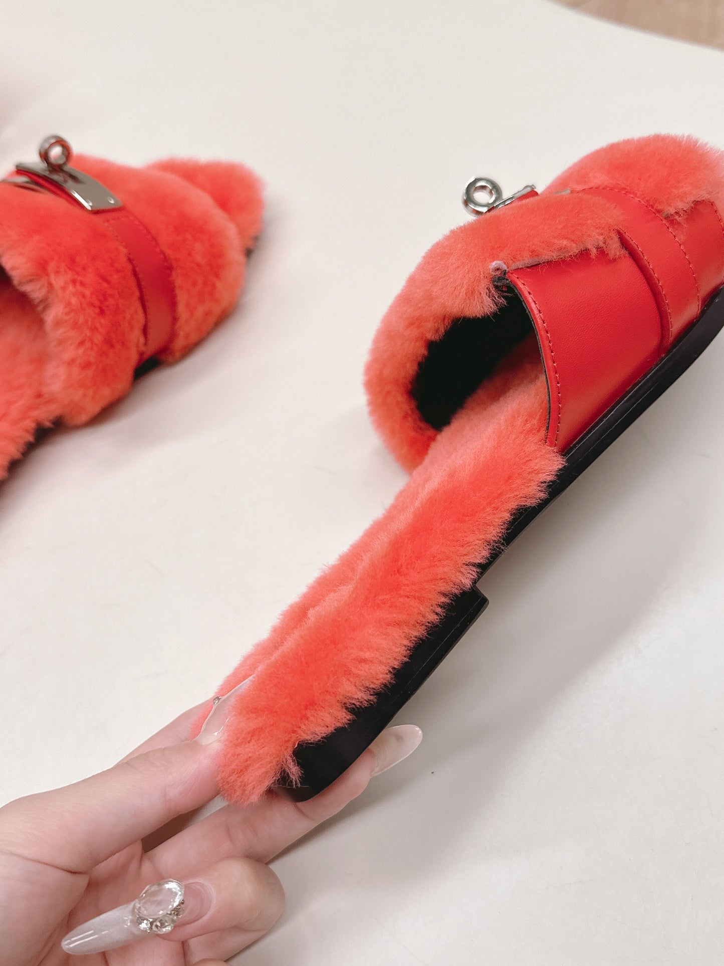 HM 25S ORAN SANDAL IN RED ORANGE SHEARLING WITH SILVER HARDWARE - 35