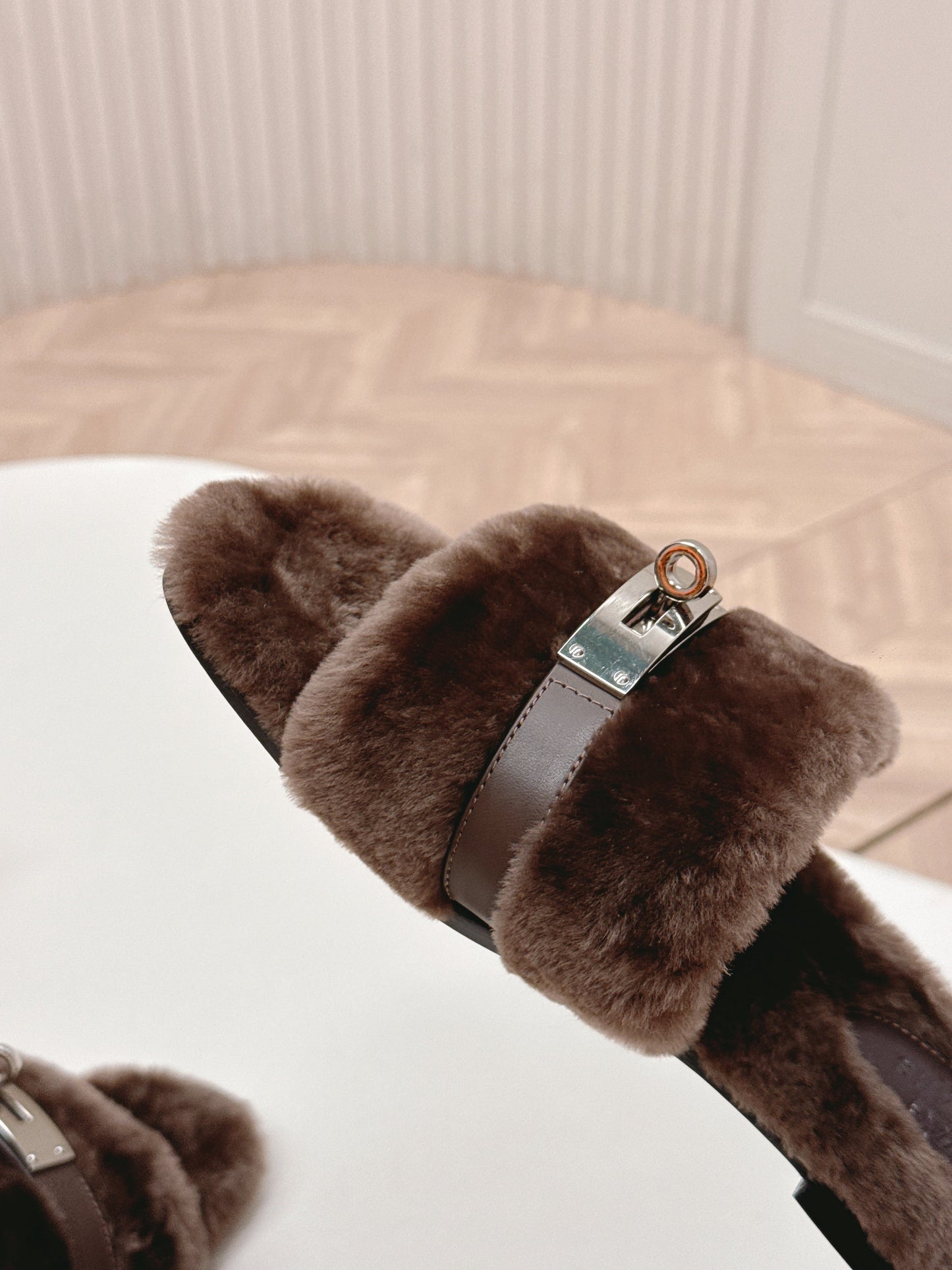 HM 25S ORAN SANDAL IN DARK BROWN SHEARLING WITH SILVER HARDWARE - 35