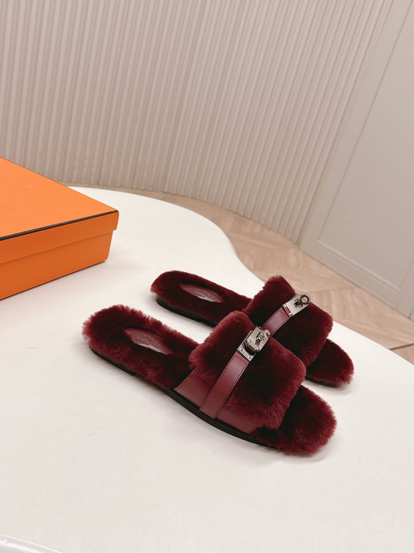 HM 25S ORAN SANDAL IN DARK RED SHEARLING WITH SILVER HARDWARE - 35