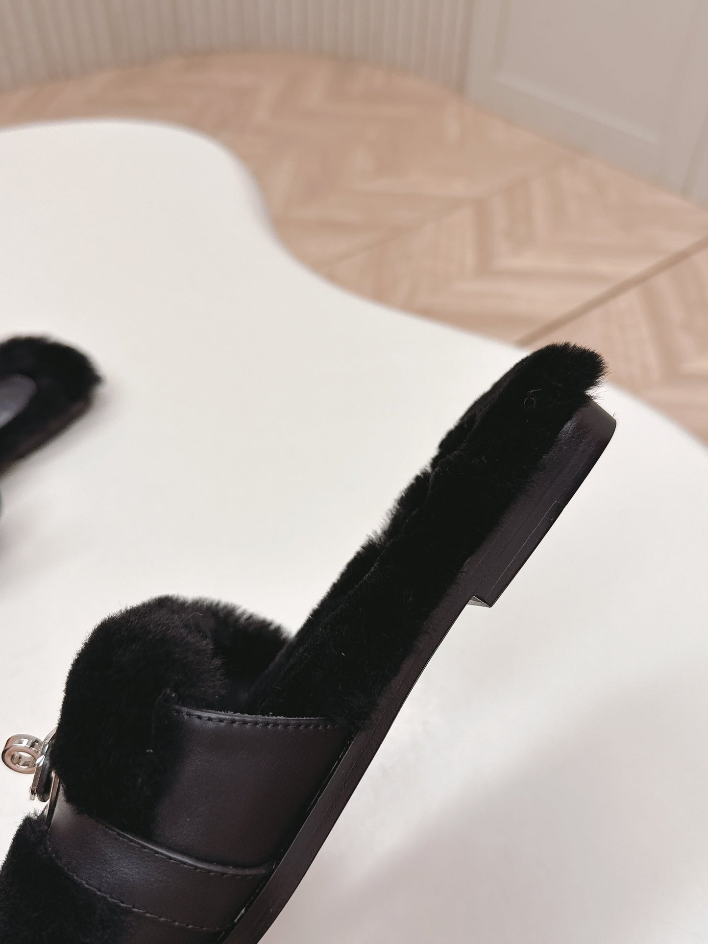 HM 25S ORAN SANDAL IN BLACK SHEARLING WITH SILVER HARDWARE - 35