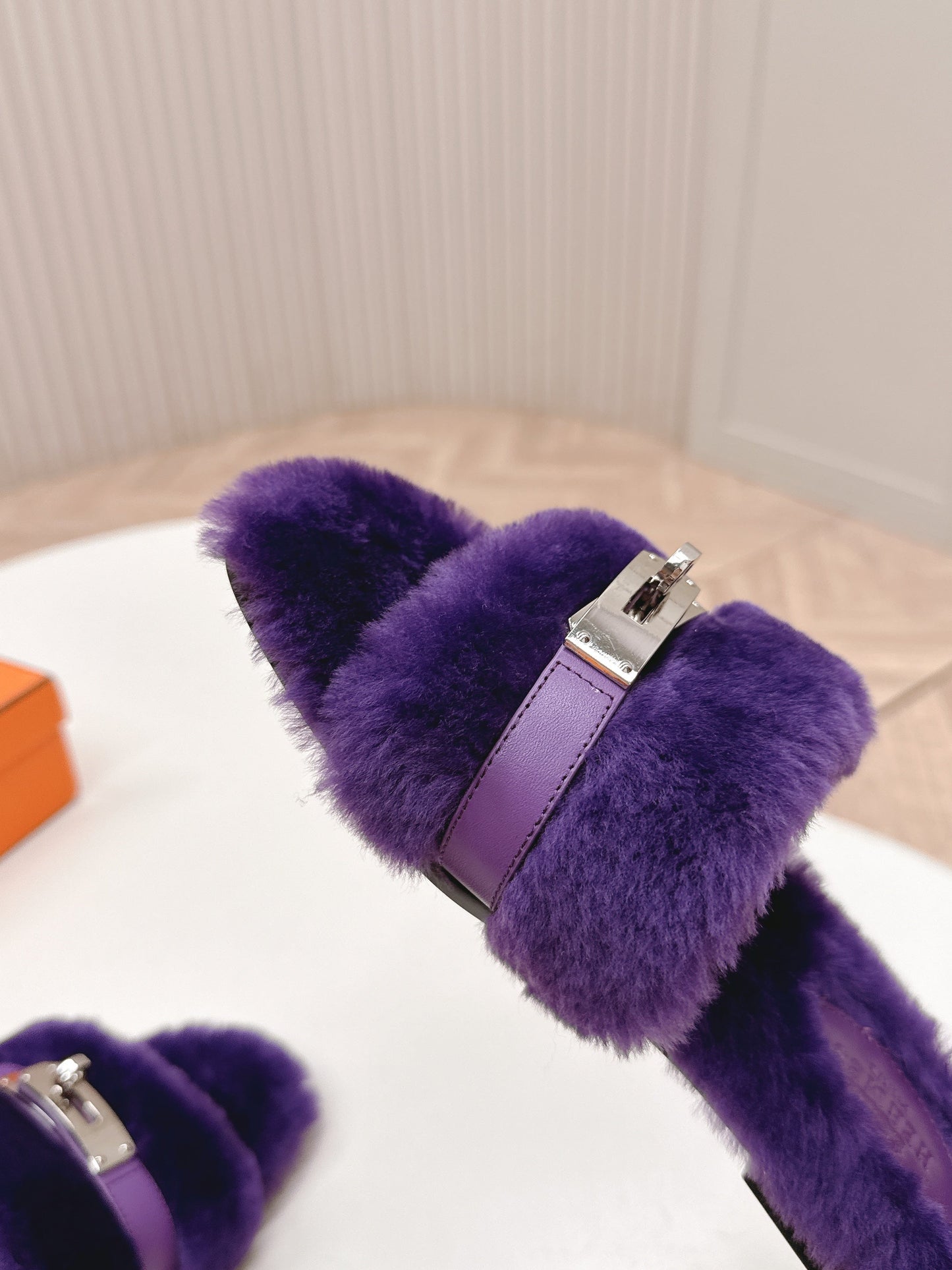 HM 25S ORAN SANDAL IN DARK PURPLE SHEARLING WITH SILVER HARDWARE - 35