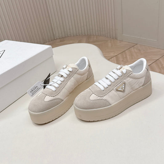 PRADA 26S КРОСІВКИ НА ПЛАТФОРМІ 50 ММ З КРЕМОВО-БІЛОГО НЕЙЛОНУ ТА ЗАМШІ