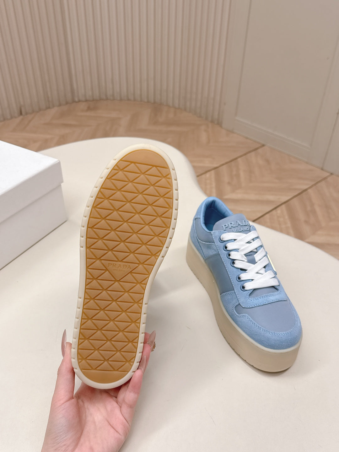 КРОСІВКИ PRADA 26S PLATFORM 50 ММ З НЕБЕСНО-БЛАКИТНОЇ ЗАМШІ