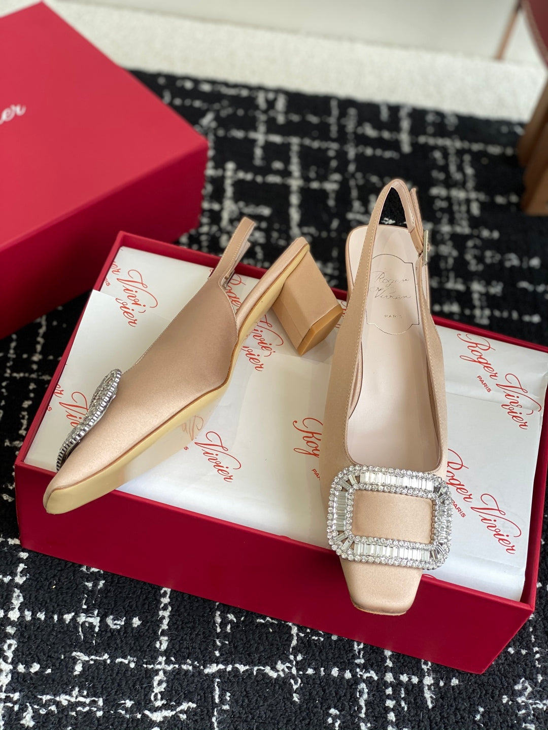 ROGER VIVIER 25S VIVIER SLINGBACK 45MM IN BEIGE SILK EMBELLISHED CRYSTALS - 34