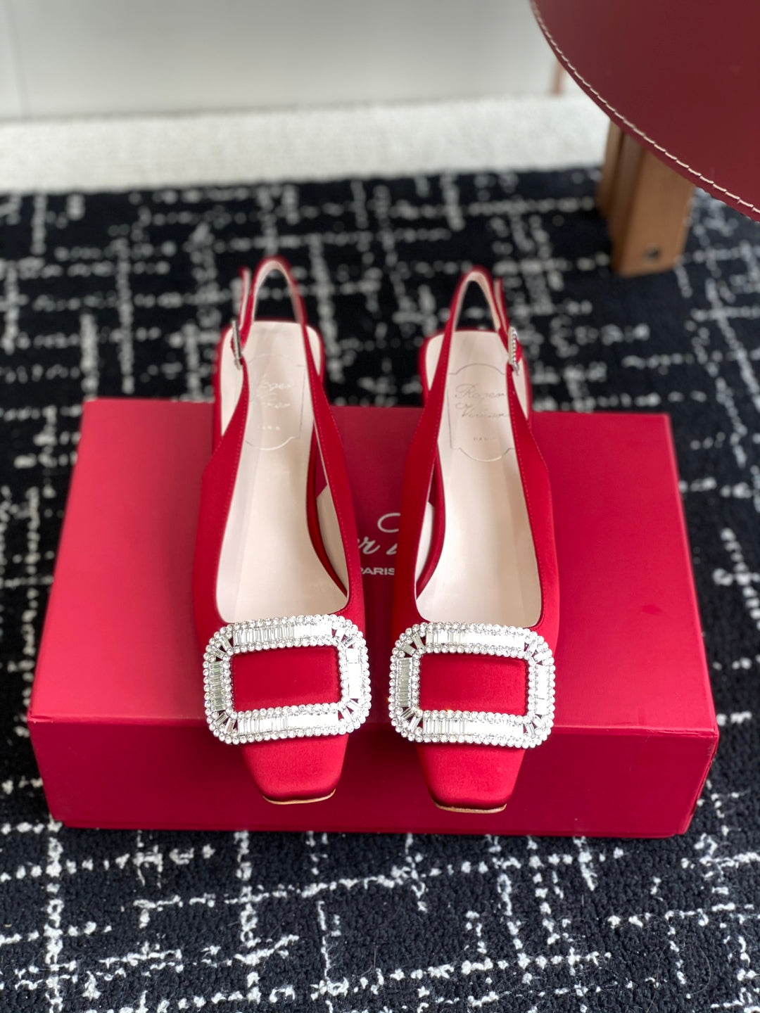 ROGER VIVIER 25S VIVIER SLINGBACK 45MM IN BRIGHT RED SILK EMBELLISHED CRYSTALS - 34