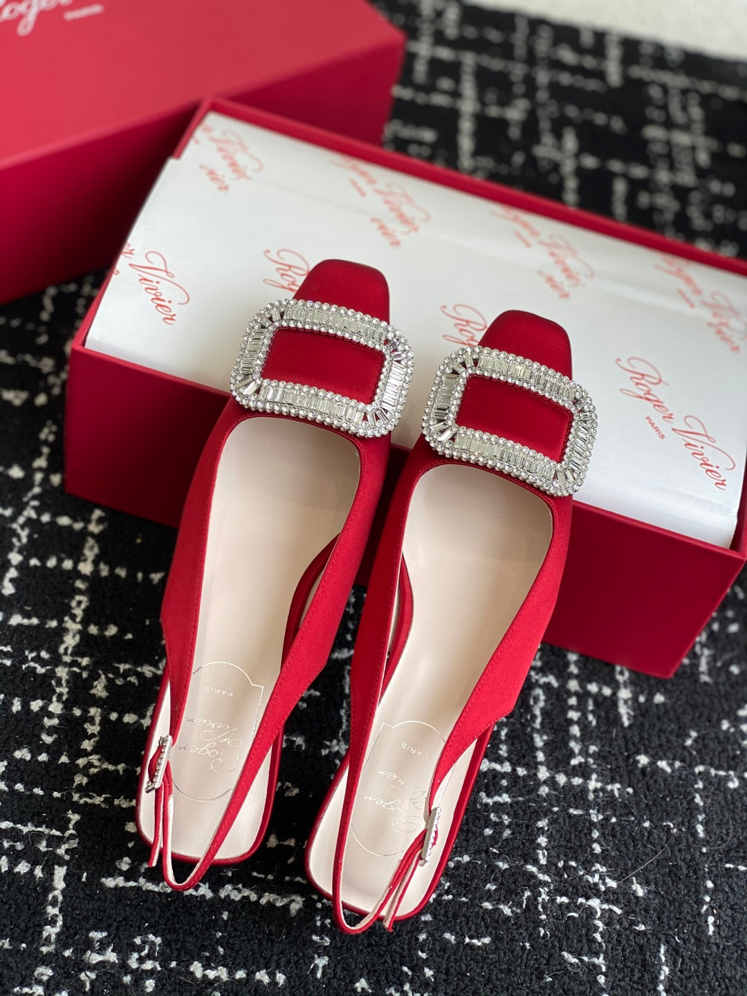 ROGER VIVIER 25S VIVIER SLINGBACK 45MM IN BRIGHT RED SILK EMBELLISHED CRYSTALS - 34