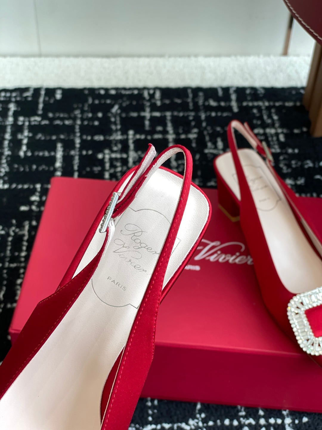 ROGER VIVIER 25S VIVIER SLINGBACK 45MM IN BRIGHT RED SILK EMBELLISHED CRYSTALS - 34