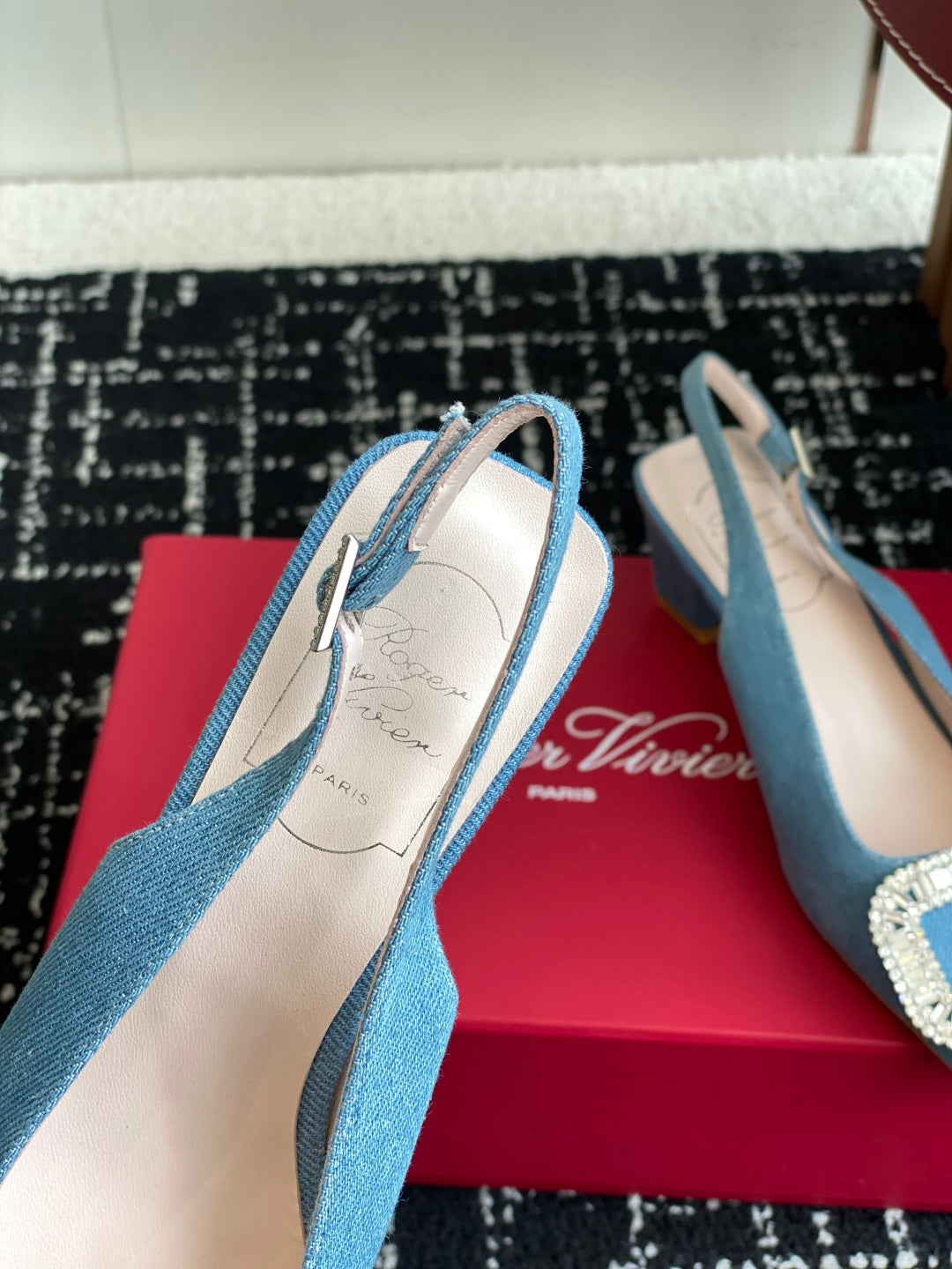 ROGER VIVIER 25S VIVIER SLINGBACK 45MM IN BLUE DENIM EMBELLISHED CRYSTALS - 34