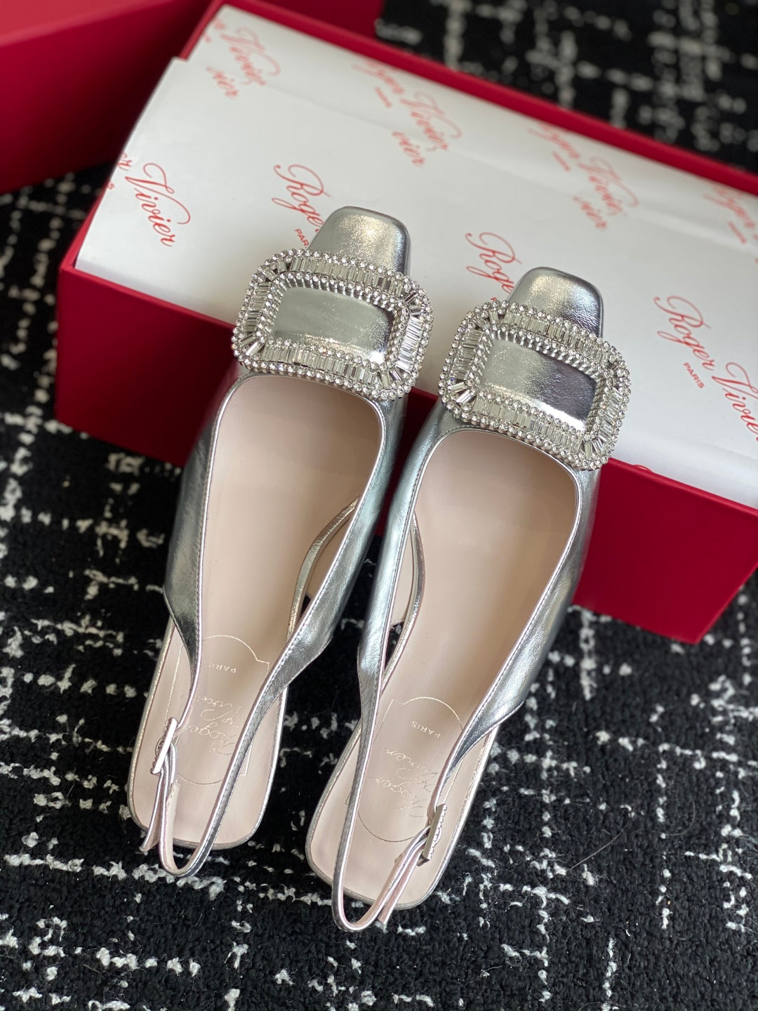 ROGER VIVIER 25S VIVIER SLINGBACK 45MM IN SILVER CALFSKIN EMBELLISHED CRYSTALS - 34