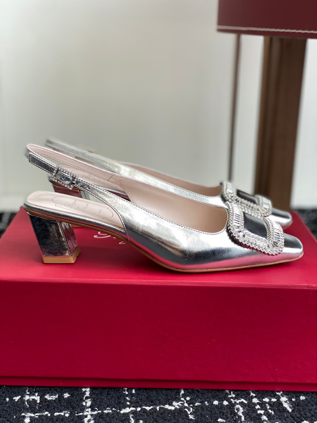 ROGER VIVIER 25S VIVIER SLINGBACK 45MM IN SILVER CALFSKIN EMBELLISHED CRYSTALS - 34
