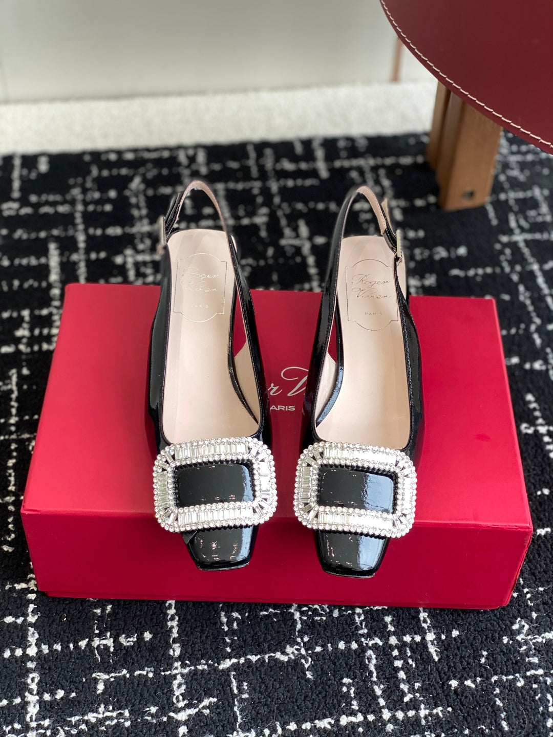 ROGER VIVIER 25S VIVIER SLINGBACK 45MM IN BLACK CALFSKIN EMBELLISHED CRYSTALS - 34