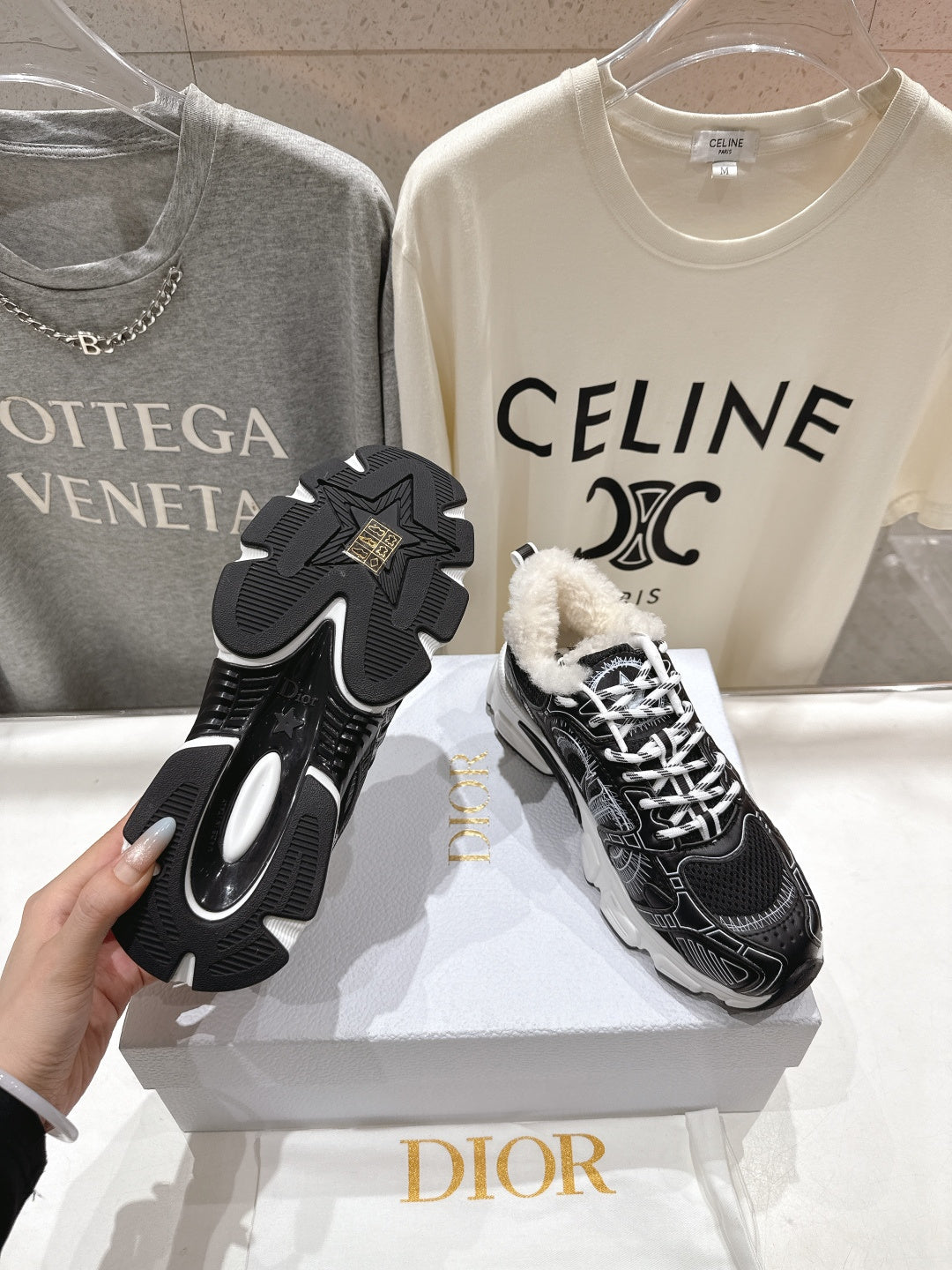 DIOR CHRONO SNEAKER 25S IN BLACK LAMBSKIN AND MESH FABRIC STYLE 3 - 35