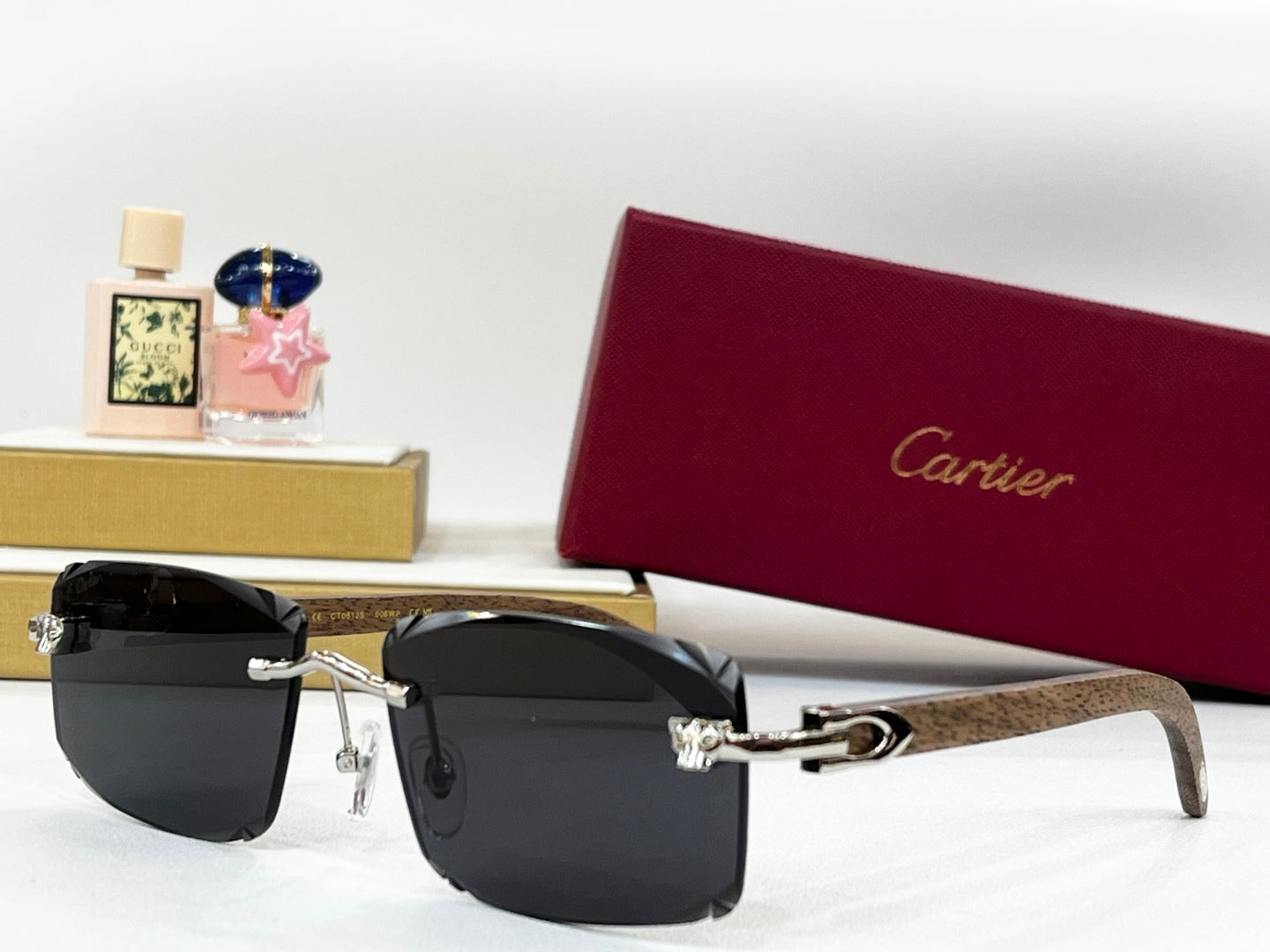 C DE RIMLESS RECTANGULAR FRAME SUNGLASSES CT0612S IN METAL - Grey pink