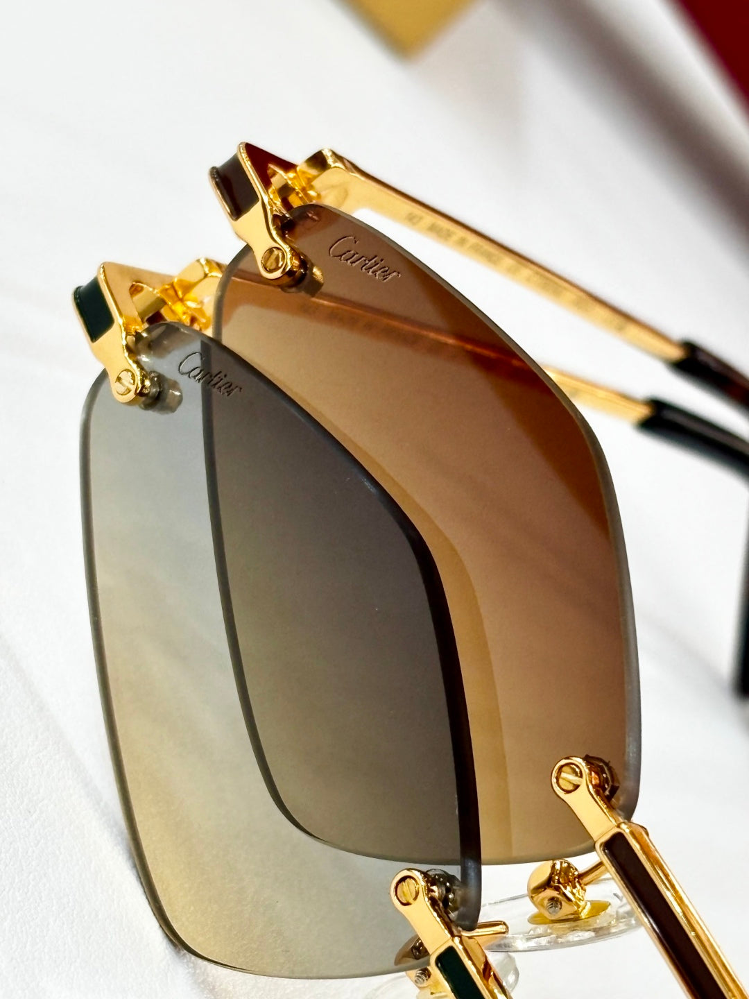 C DE RIMLESS ANGULAR FRAME SUNGLASSES CT0695 IN METAL - Light purple
