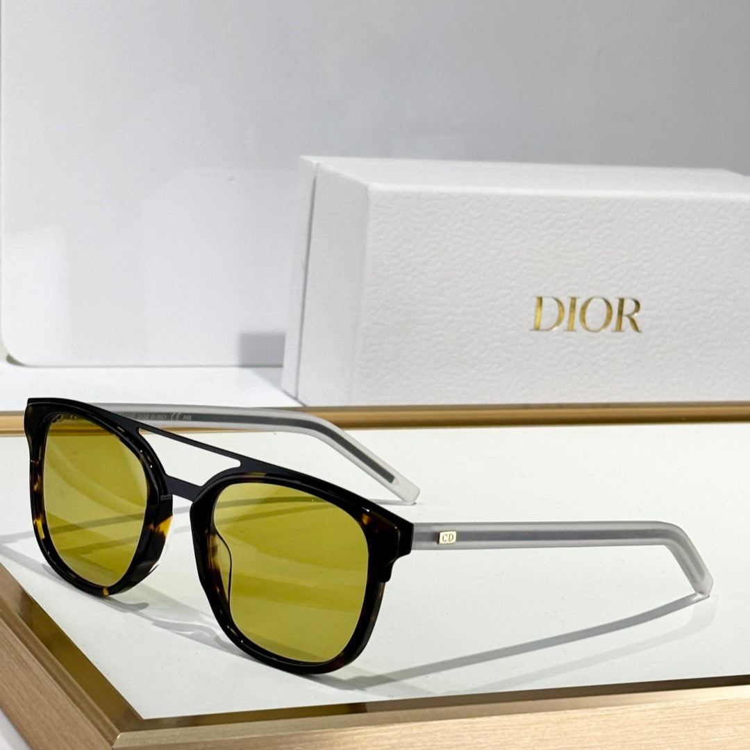 MONTAIGNE SUNGLASS BLACKTIE221S IN ACETATE - Black/Smoke