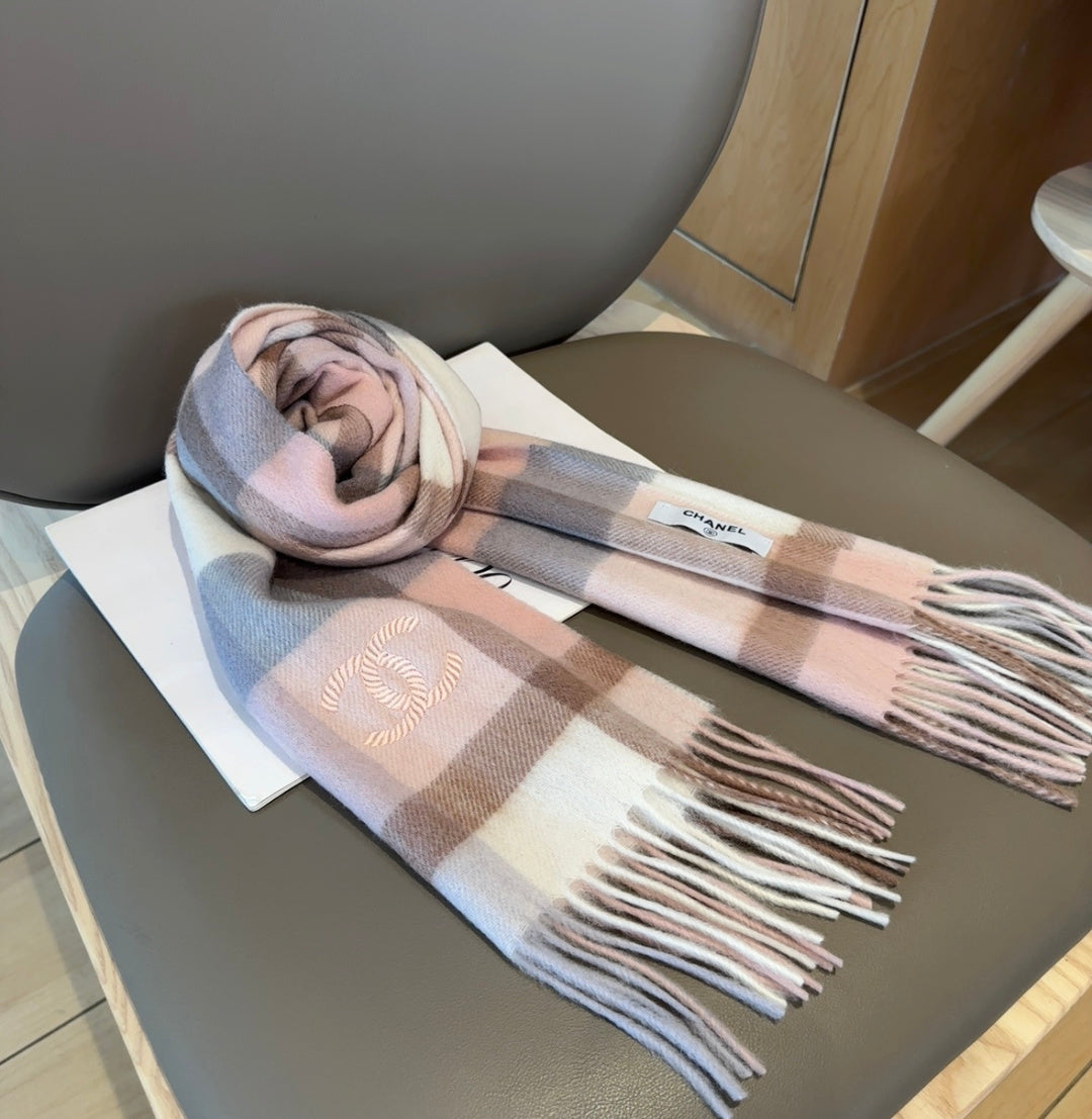 CHANEL 25S SCARF 180 IN CASHMERE 931360