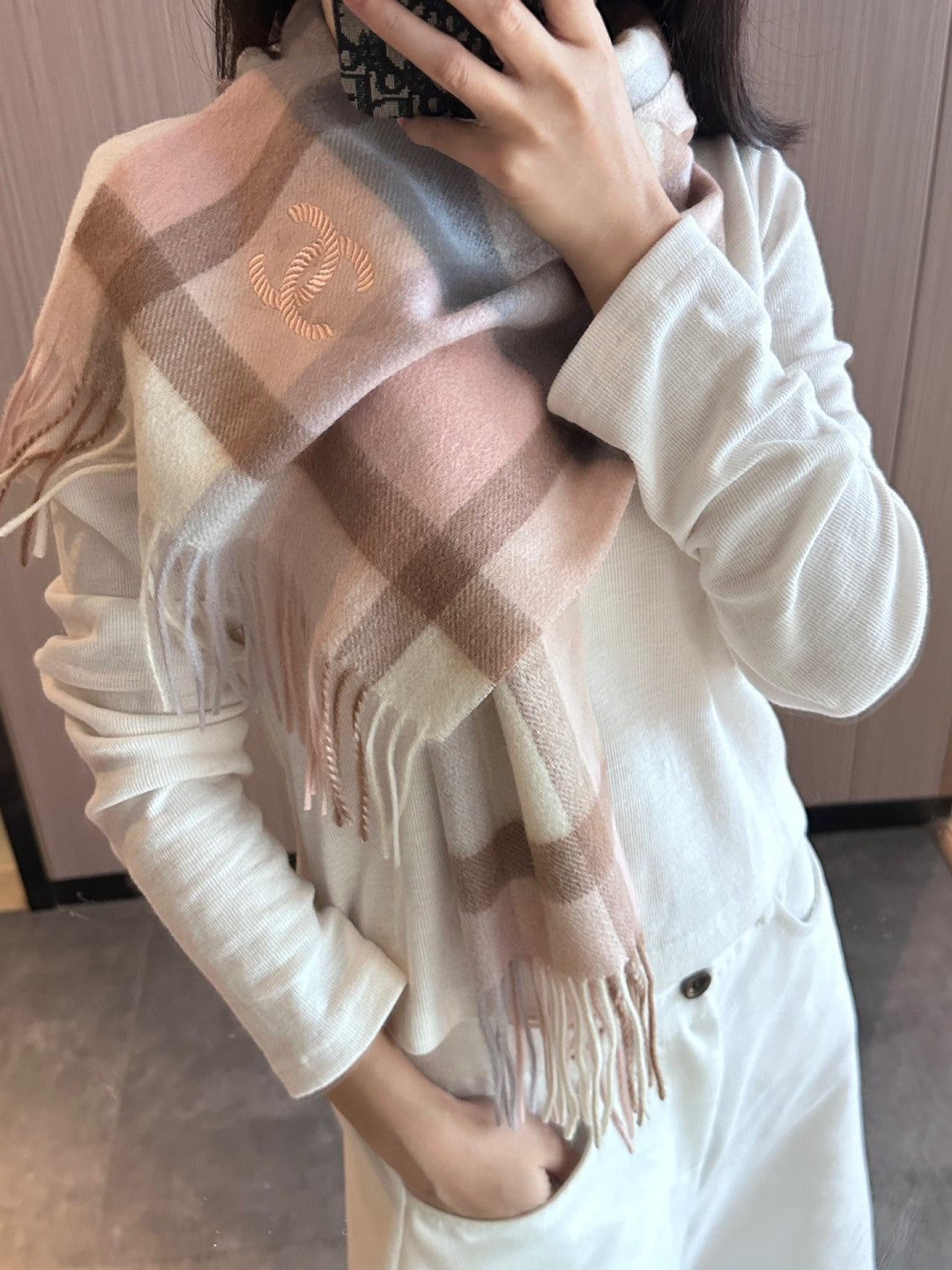 CHANEL 25S SCARF 180 IN CASHMERE 931360