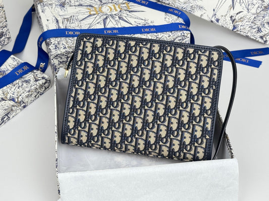 DIOR 25S 30 MONTAIGNE КОСМЕТИЧКА DEA СИНІЙ ЖАККАРД OBLIQUE 26 ІЗ ПОЛОТНА