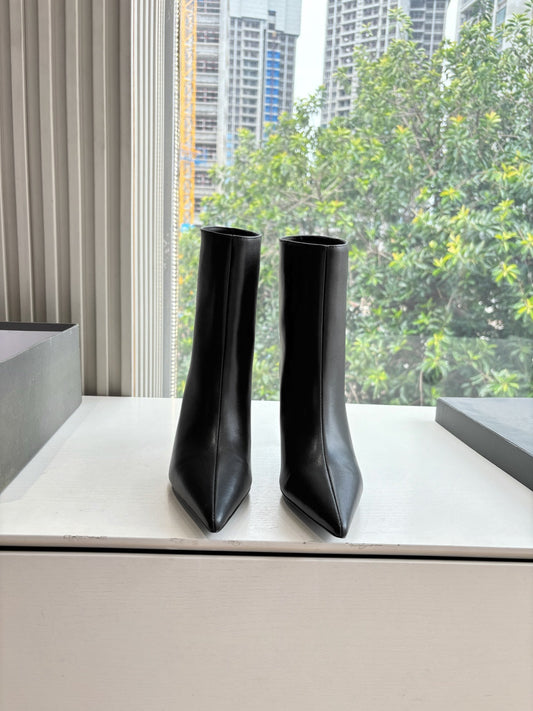 BALENCIAGA 25S ANKLE BOOTS IN BLACK COW LEATHER - 34