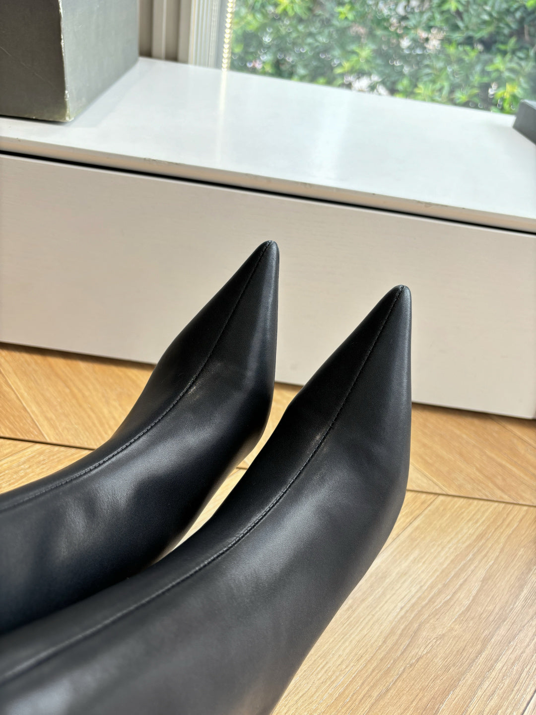 BALENCIAGA 25S ANKLE BOOTS IN BLACK COW LEATHER - 34