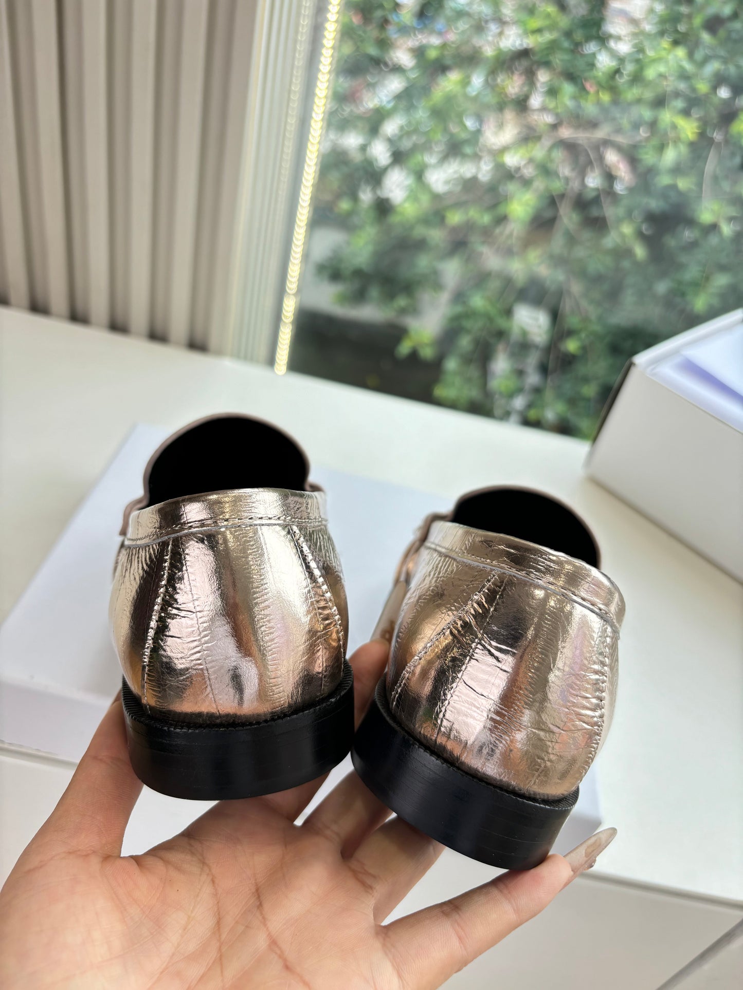 YSL 25S LOAFERS IN GOLD LAMBSKIN - 35