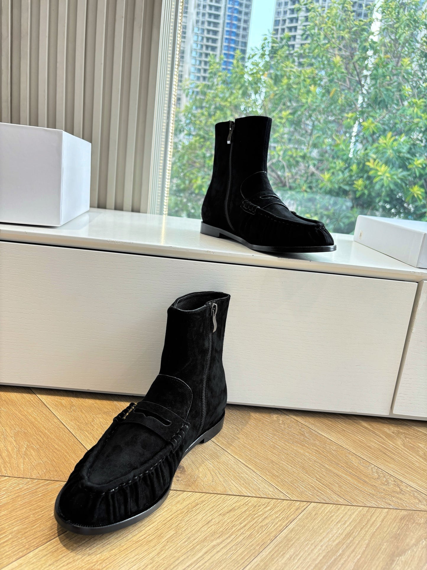 YSL 25S ANKLE FLAT BOOTS IN BLACK SUEDE WITH SIDE ZIPPER - 35