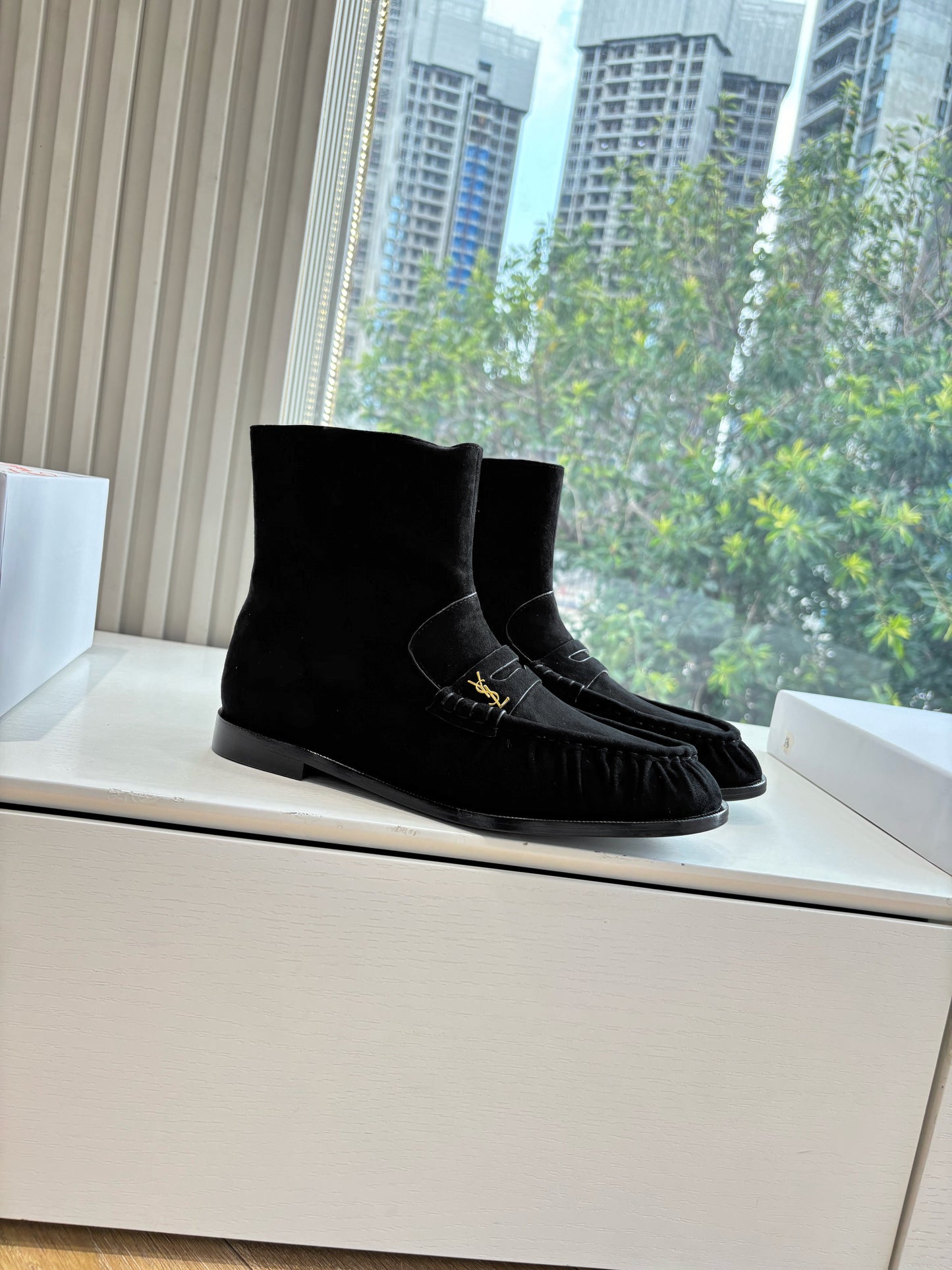 YSL 25S ANKLE FLAT BOOTS IN BLACK SUEDE WITH SIDE ZIPPER - 35