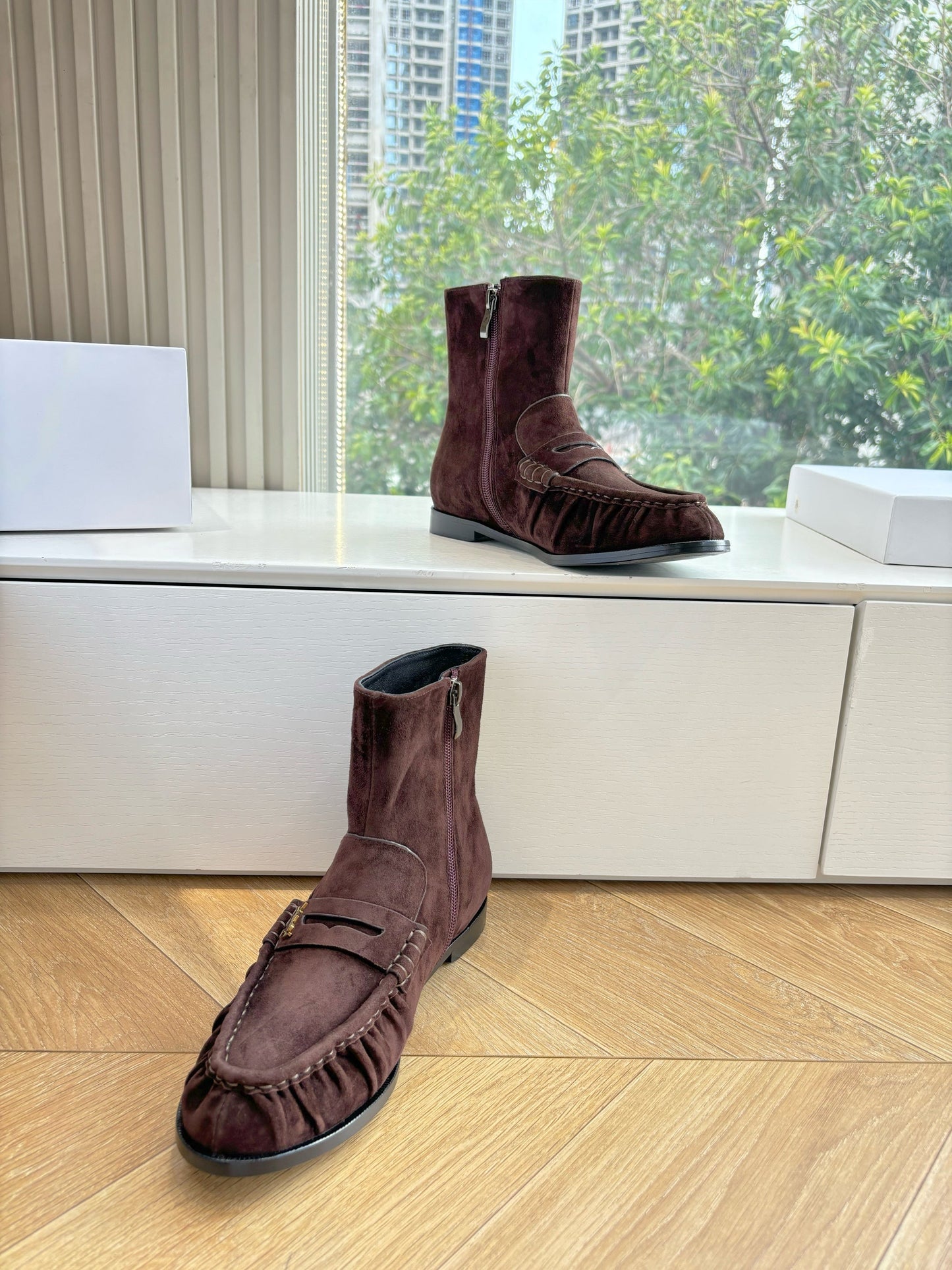 YSL 25S ANKLE FLAT BOOTS IN DARK CHOCOLATE BROWN SUEDE WITH SIDE ZIPPER - 35